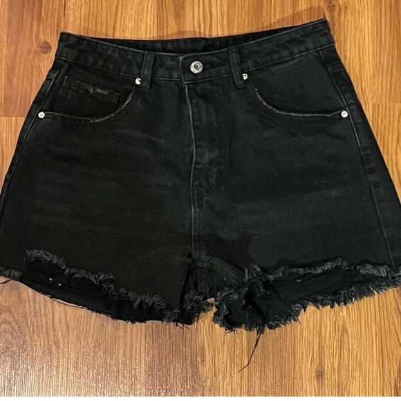 BUNDLE of 6 denim shorts - Picture 2 of 6